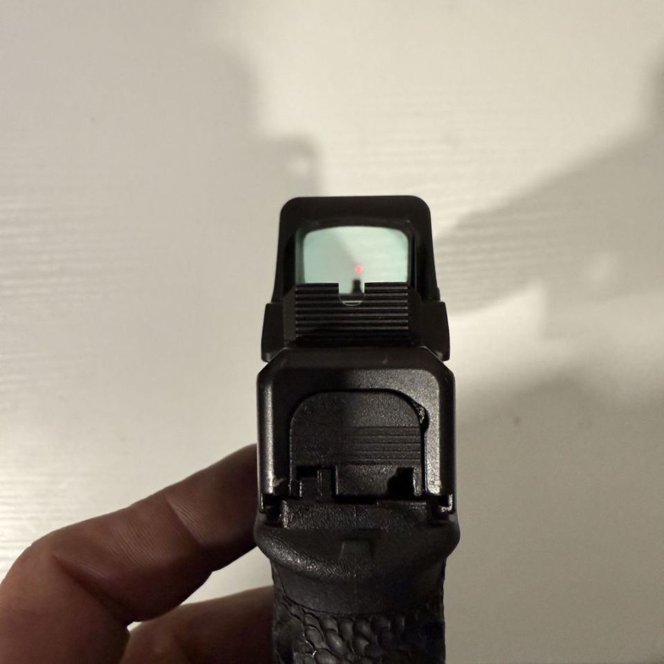 Image 4 - Glock 19 Gen 4