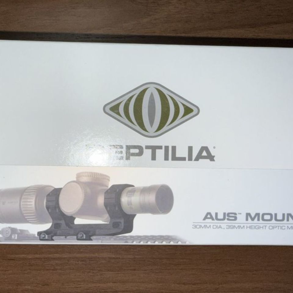 Image 5 - Reptilia BLK AUS 30mmD 39mmH