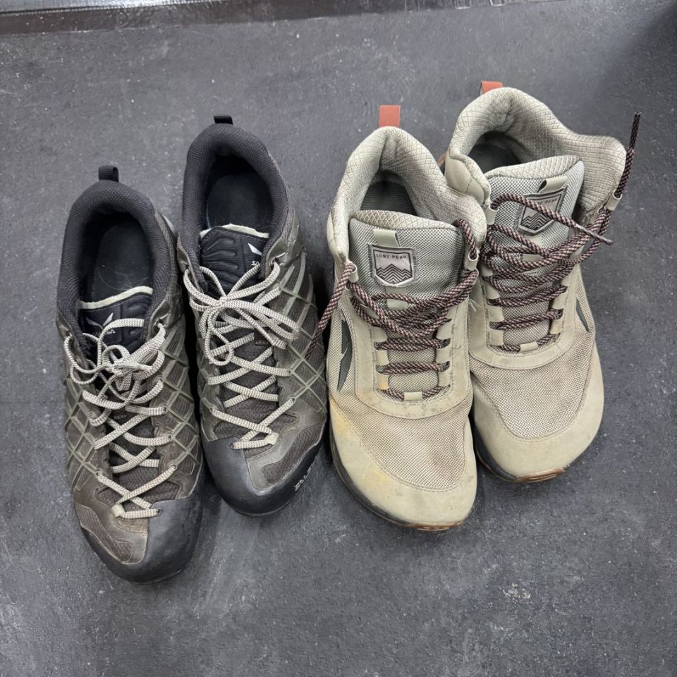 Image 1 - SIZE 11 hiking SOF boots