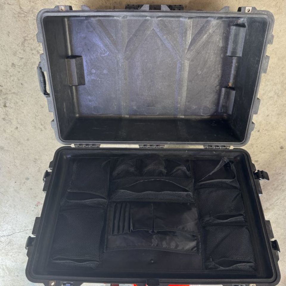 Image 2 - Pelican 1650 With Organizer