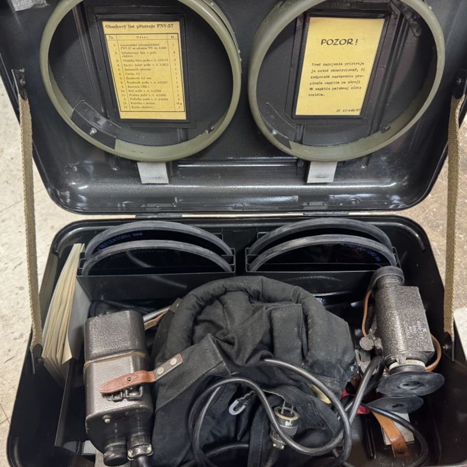 Image 1 - Czech Gen 0 PNV-57 Nightvision