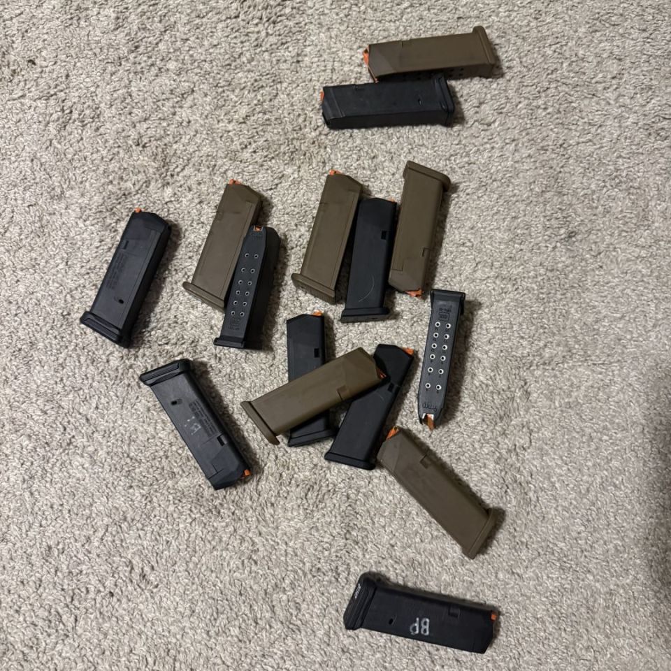 Image 1 - WTT G19 mags for G17 mags