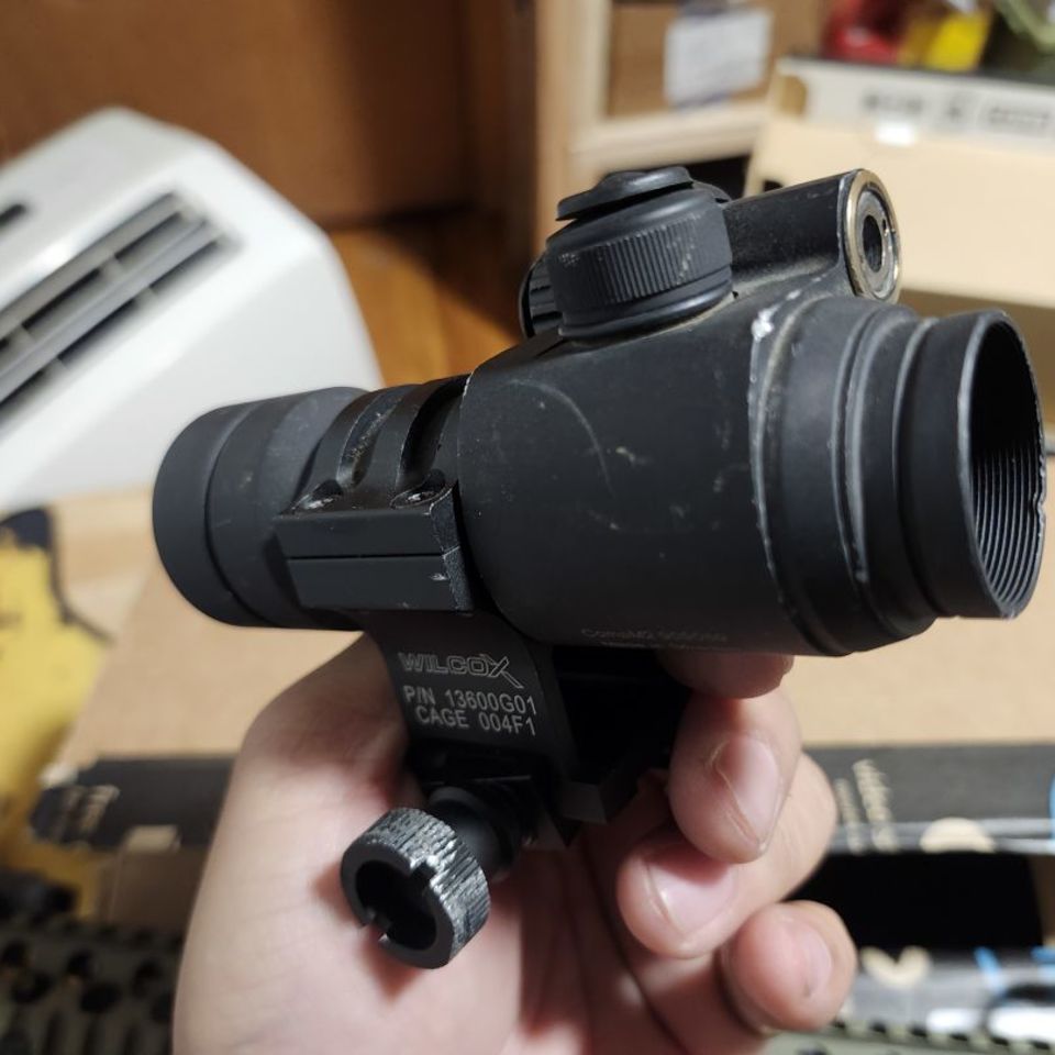 Image 5 - Aimpoint Comp M2 Broken Switch