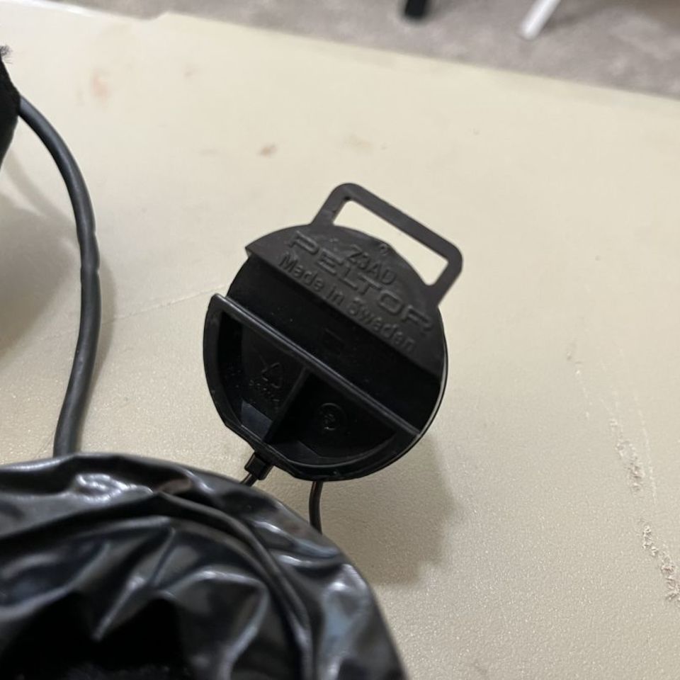 Image 3 - Comtac IIIs dual comms packag