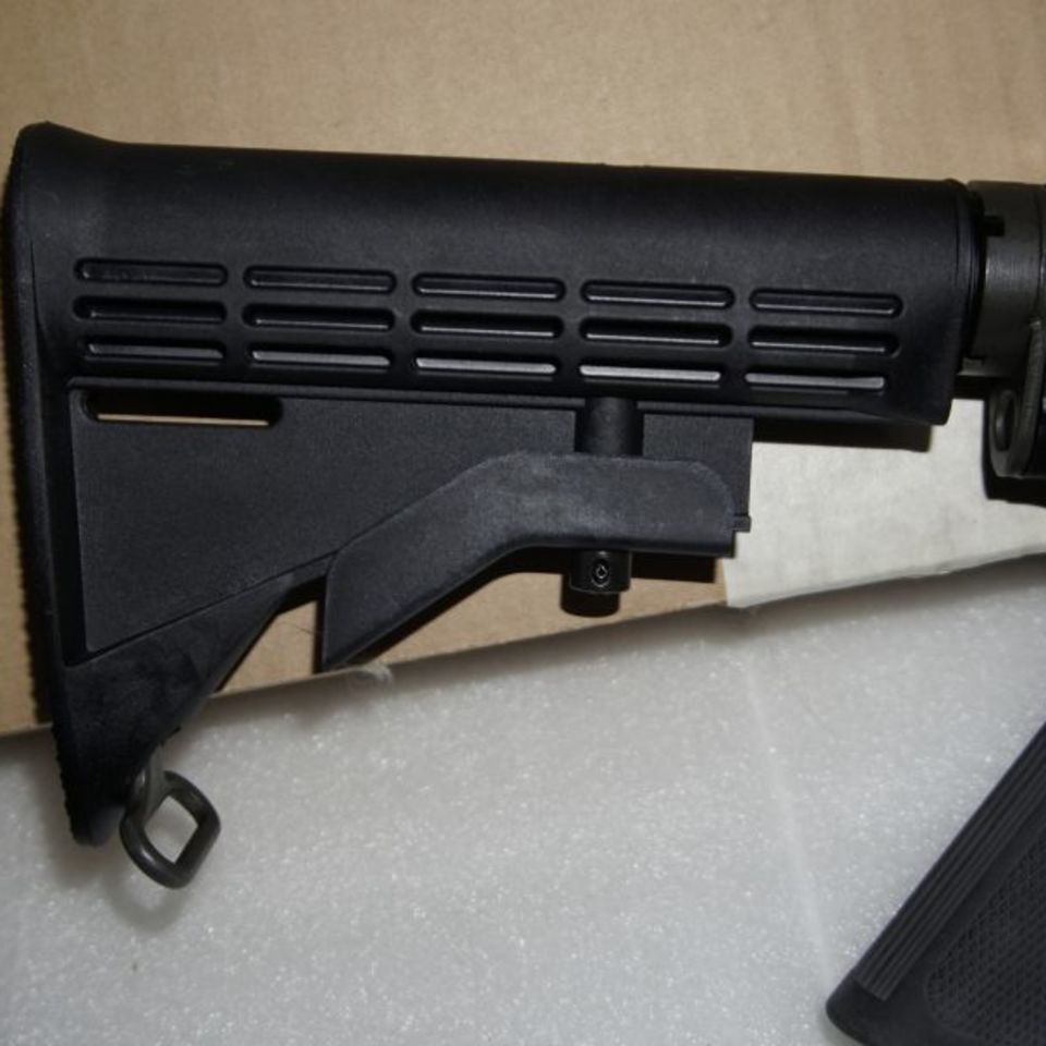 Image 12 - Colt M4 6920 Carbine 2013