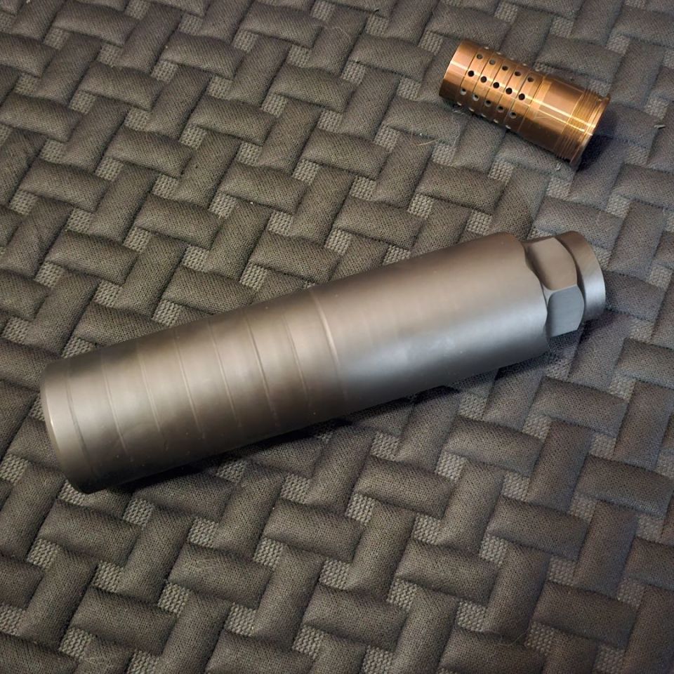 Image 1 - Q Short Chop 