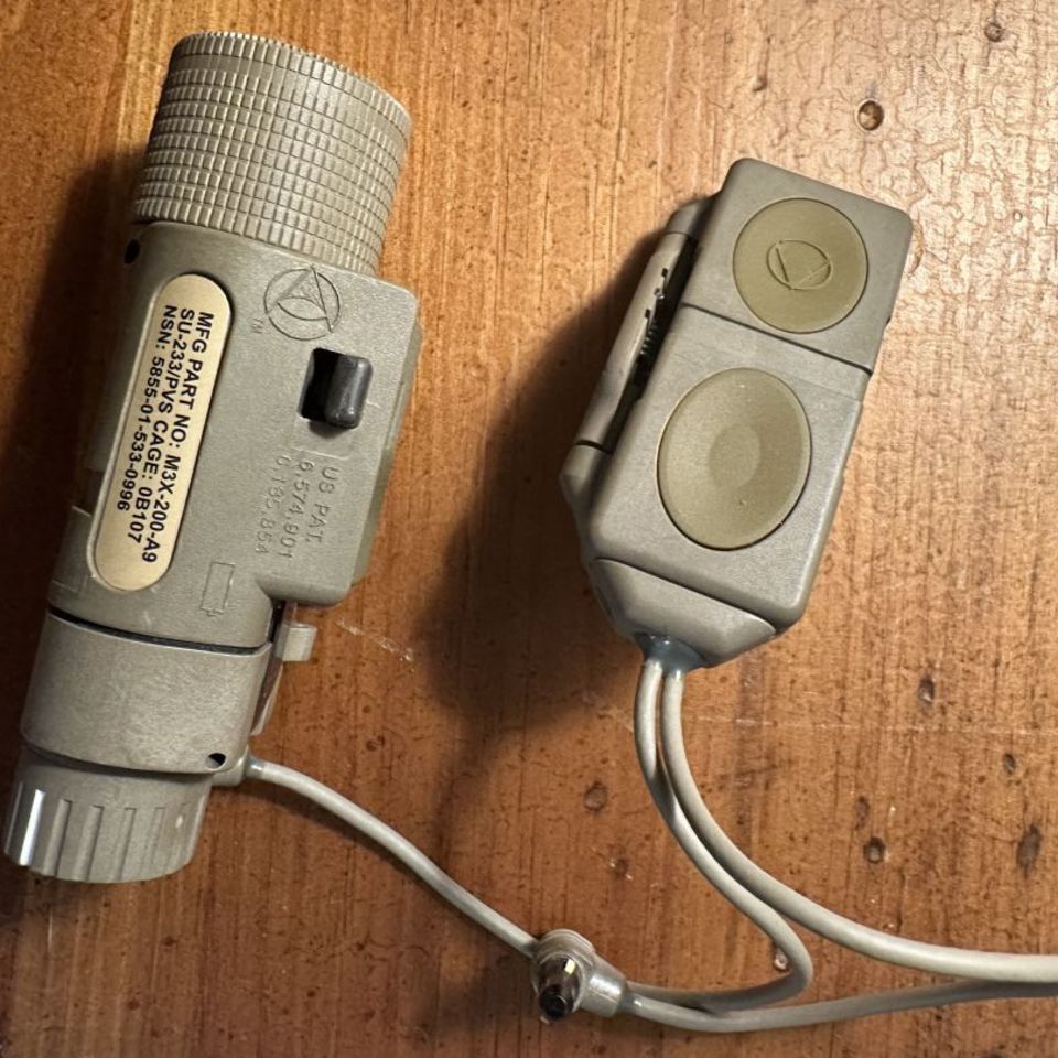 Image 1 - INSIGHT SU-233/PVS M3X LIGHT