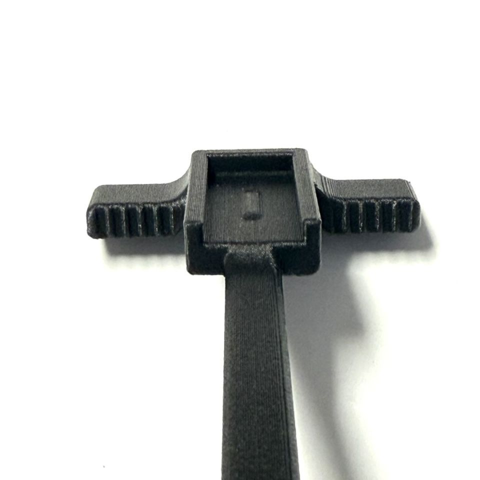 Image 4 - B&T TP9 Charging Handle 