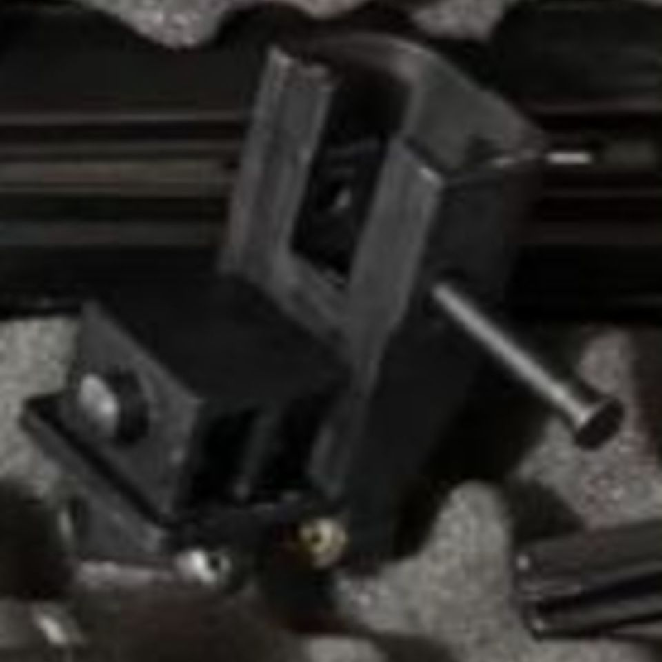 Image 3 - B&T / Dakota Folding Brace 