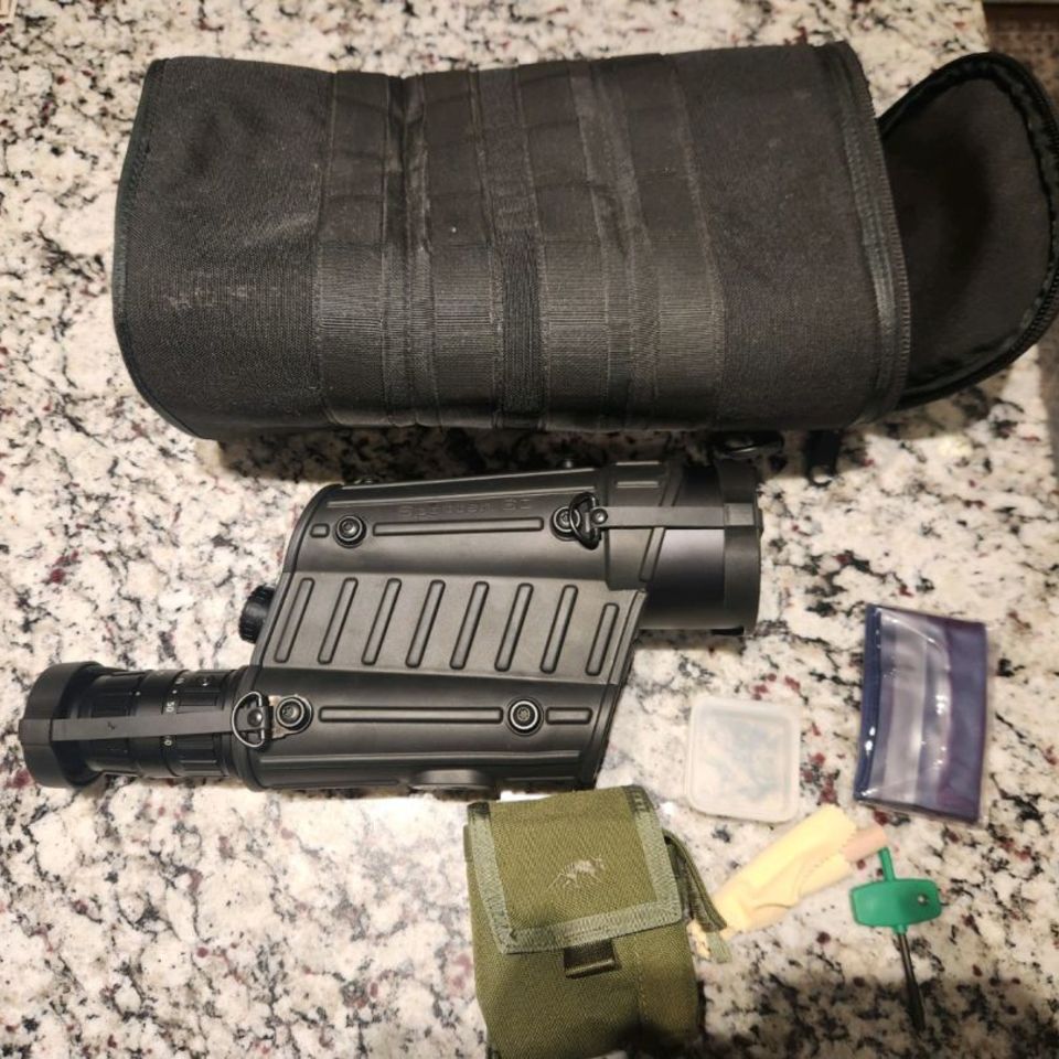 Image 3 - Hensoldt Spotter 60 Like new