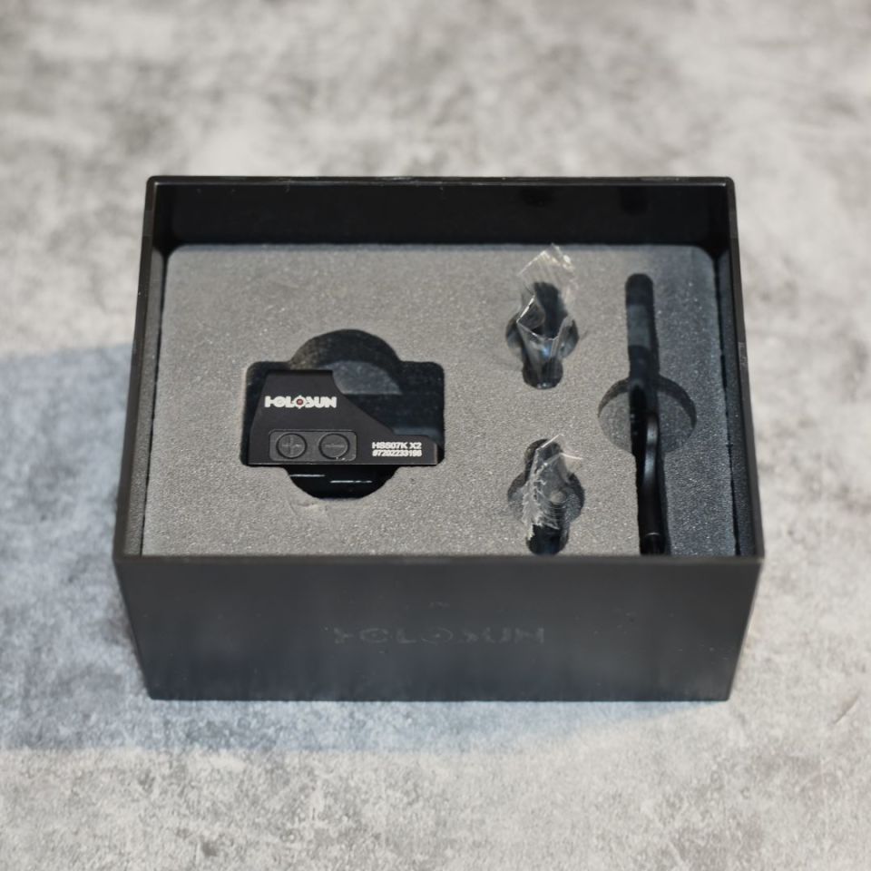 Image 2 - NIB Holosun 507k 2MOA Red Dot