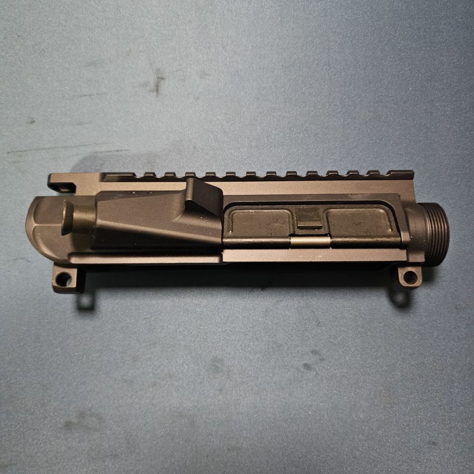 Image 2 - VLTOR MUR Upper