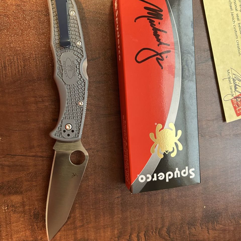 Image 2 - Custom Spyderco Endura 4