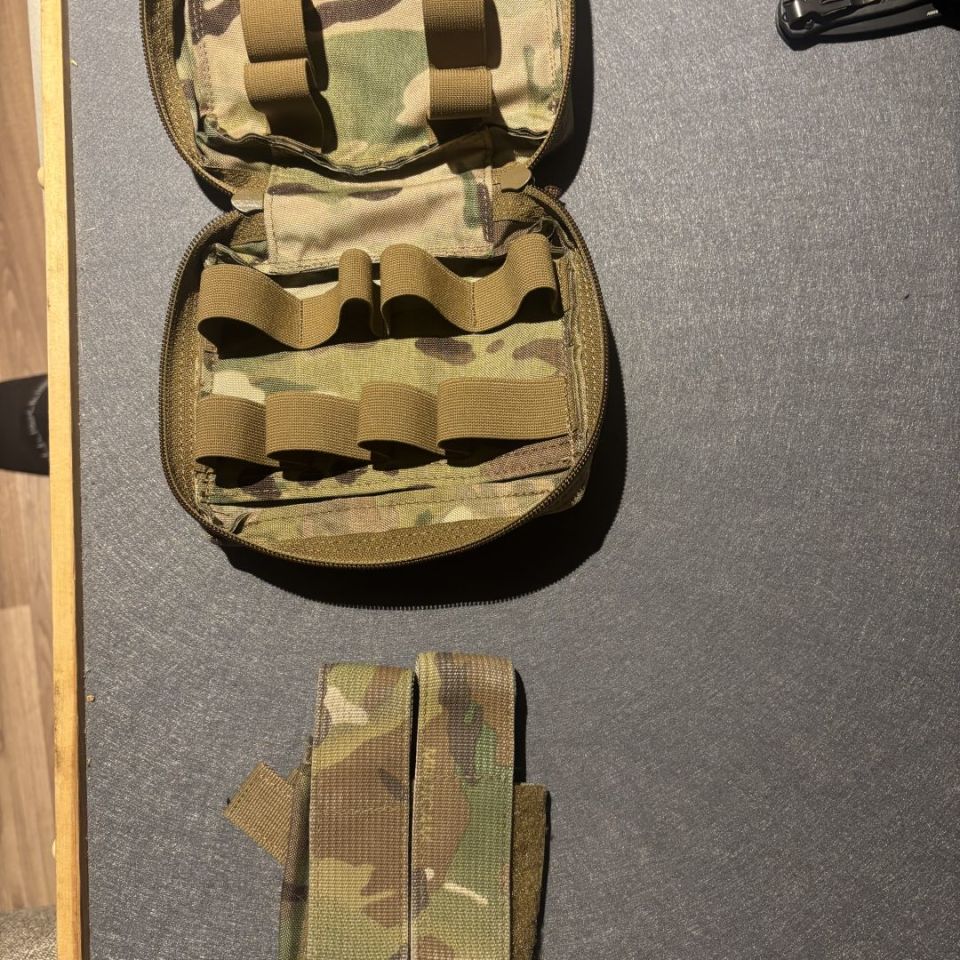 Image 2 - Multicam Belt punches 
