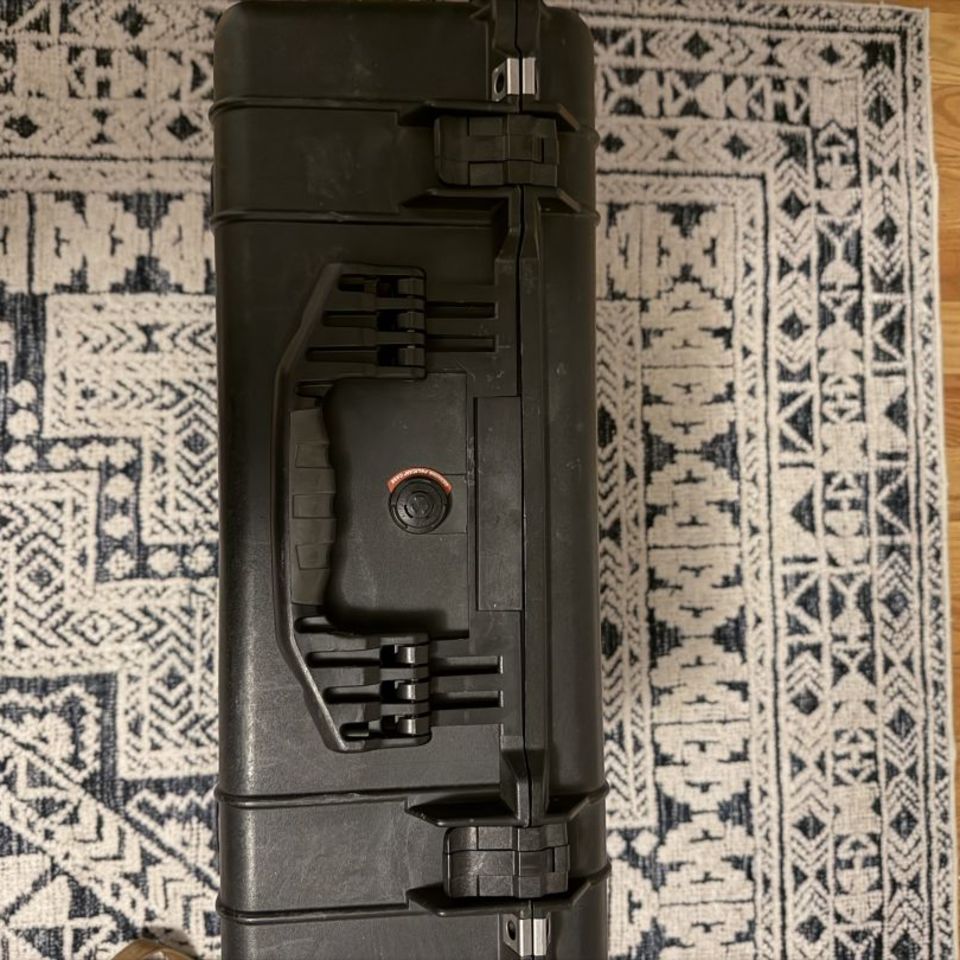 Image 2 - Pelican 1600 case