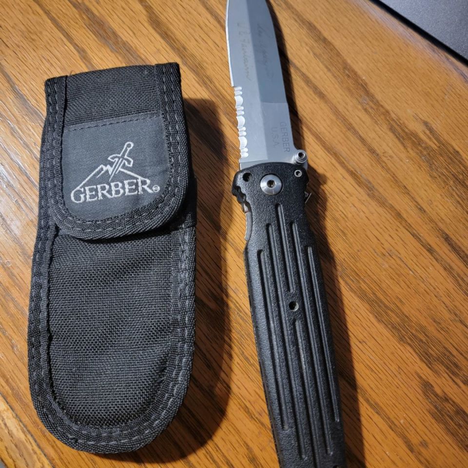 Image 1 - Gerber Combat Folder Knife