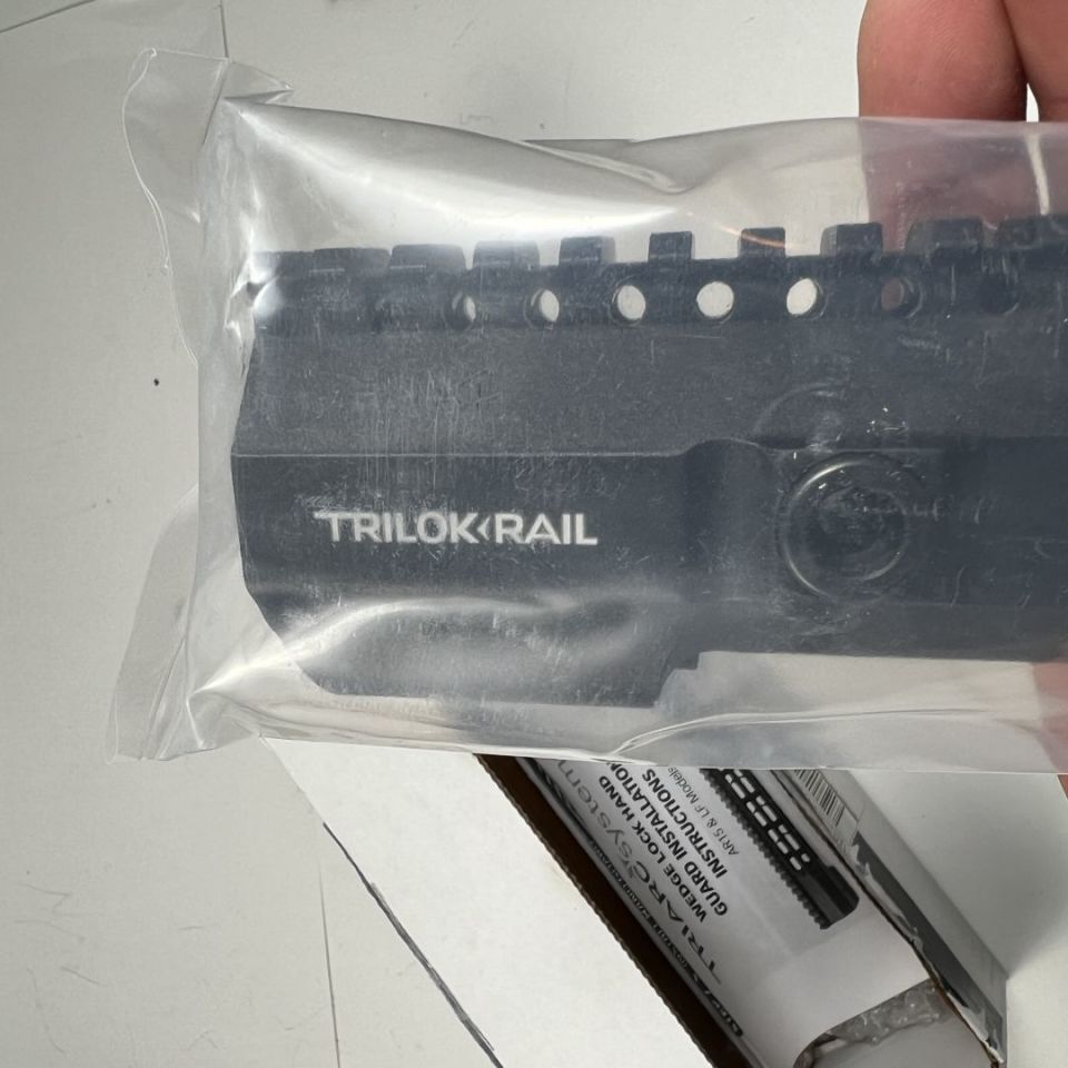Image 2 - Triarc 9.5 Wedge lock rail