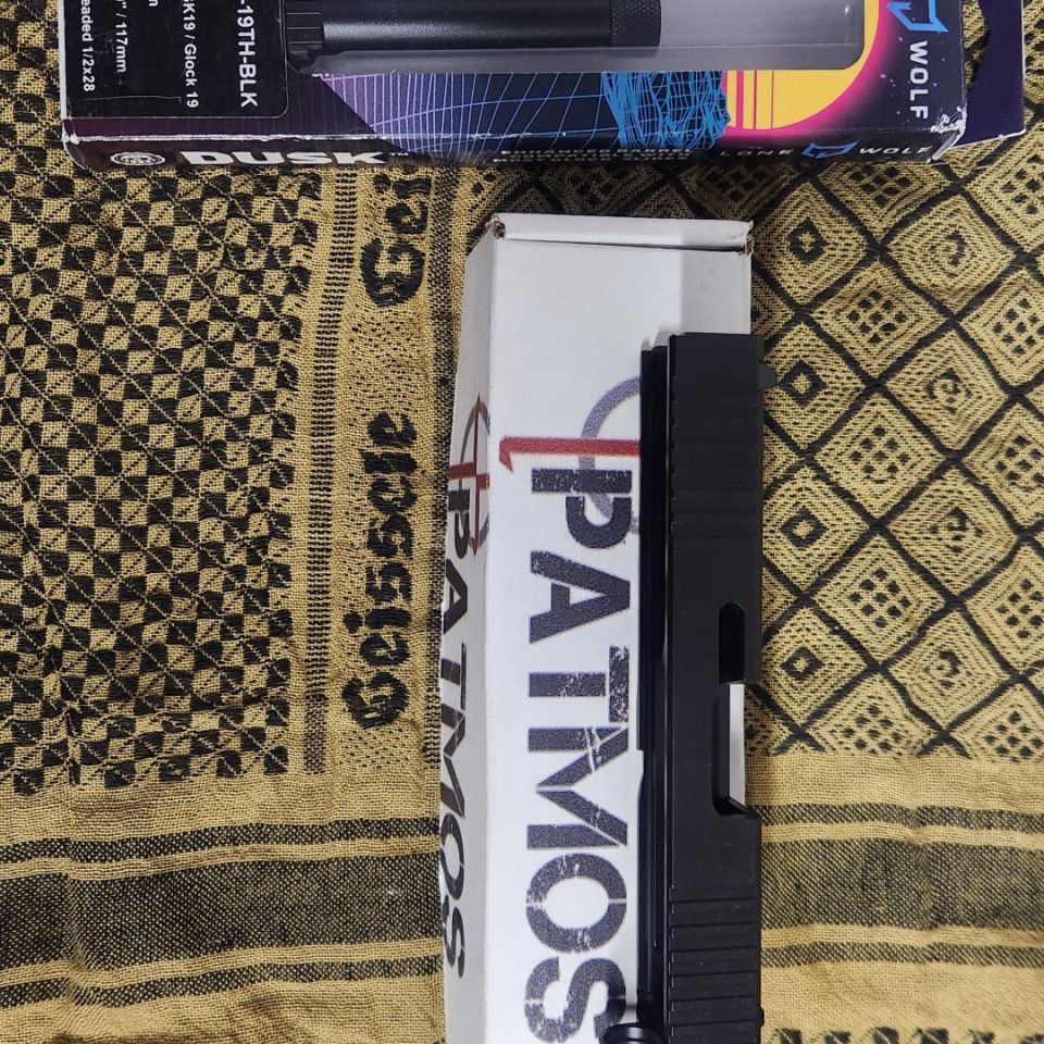 Image 3 - Glock G3 slide & barrel