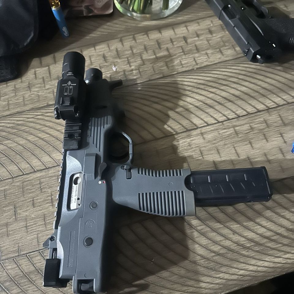 Image 1 - Trades on HK LMT FN SIG