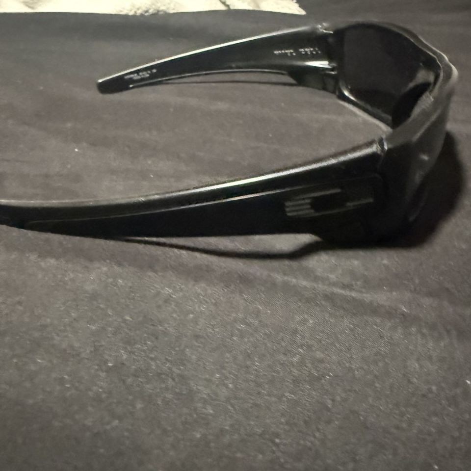 Image 2 - Oakley fuel cells subdued flag