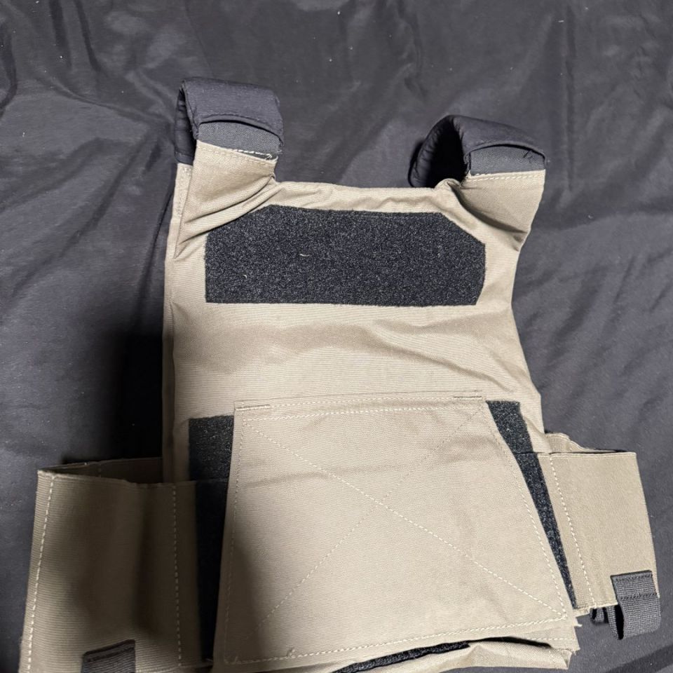 Image 2 - Trex arms ac1 large RG