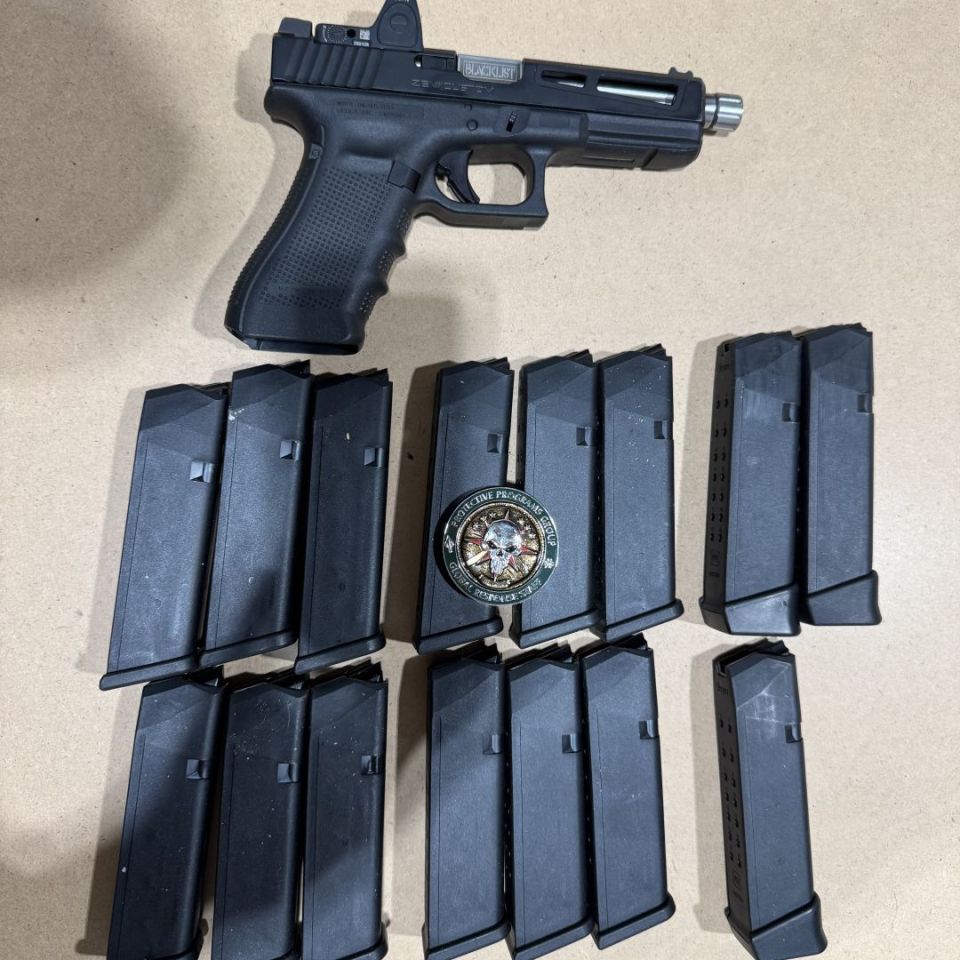 Image 1 - Glock 17 package