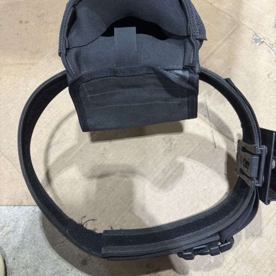 Image 1 - Gun belt with accessories 