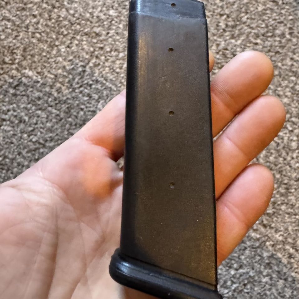 Image 3 - OG Glock 17 mag