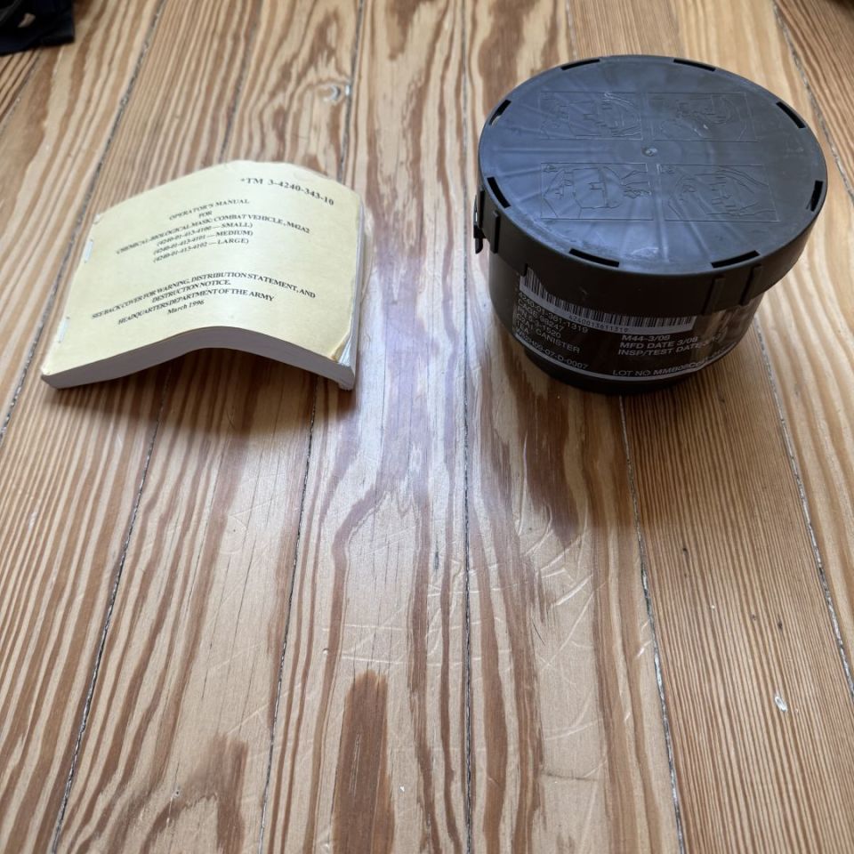 Image 4 - Gas Mask w/ Kit