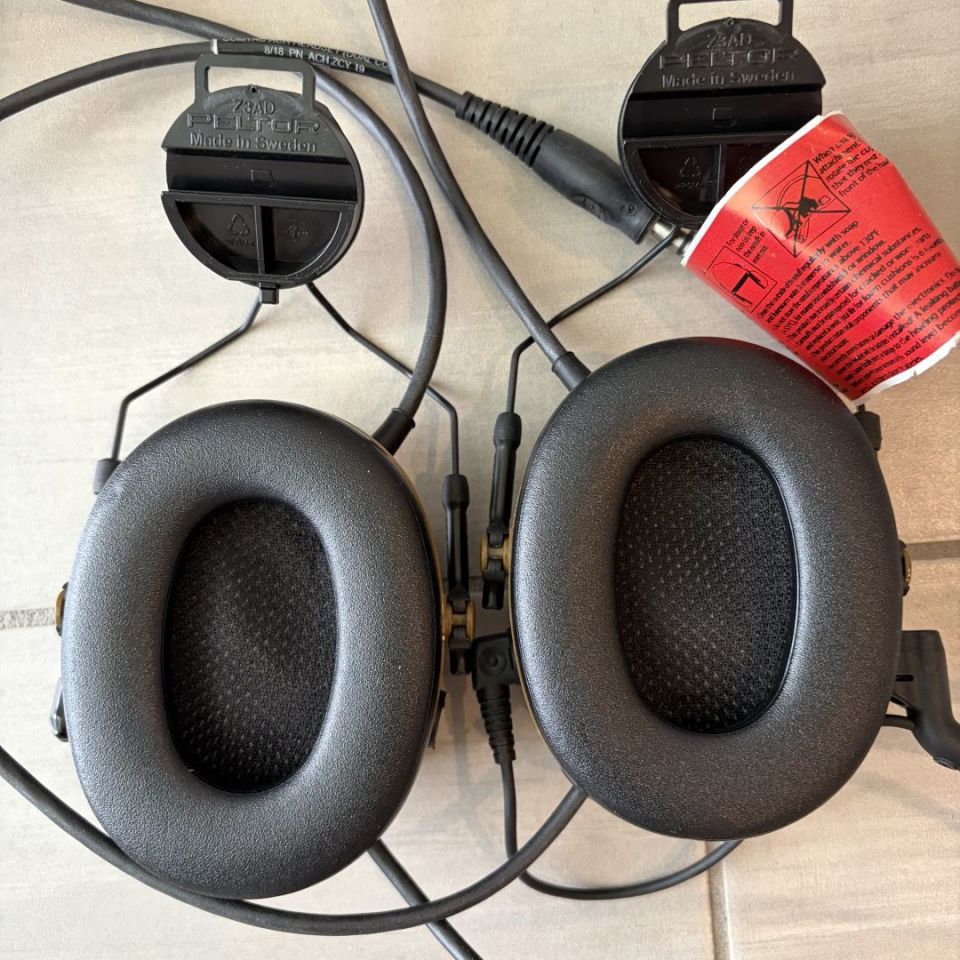 Image 3 - Peltor COMTAC III dual comm