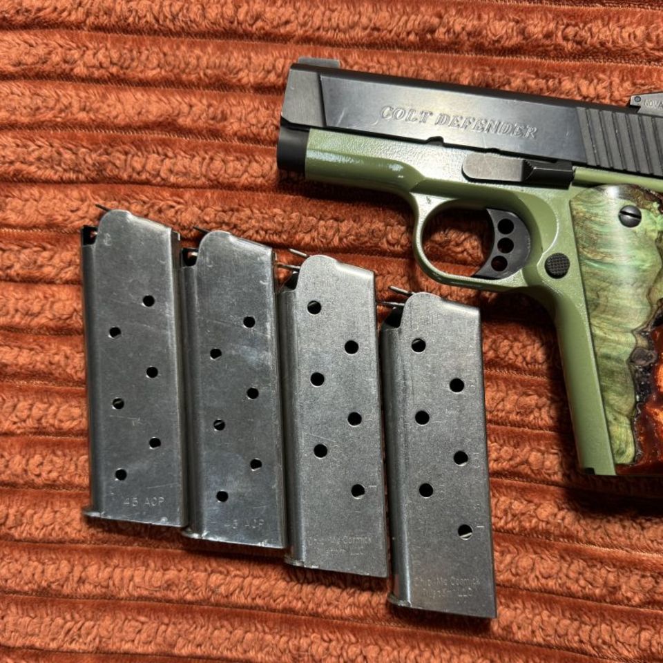 Image 2 - Colt Defender Lightweight