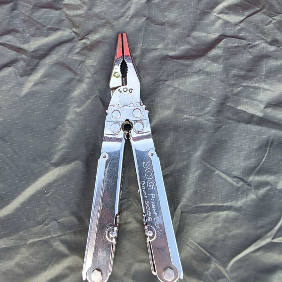 Image 3 - SOG powerlock