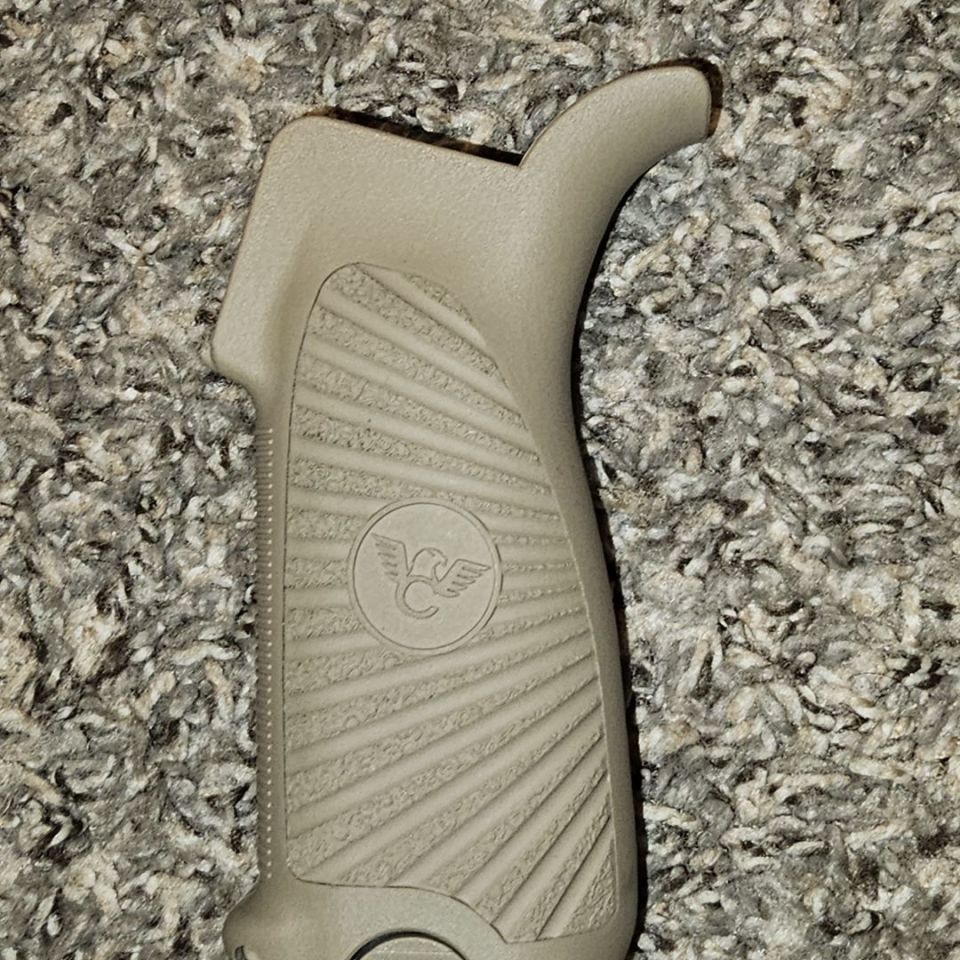 Image 1 - FDE Wilson Combat Grip