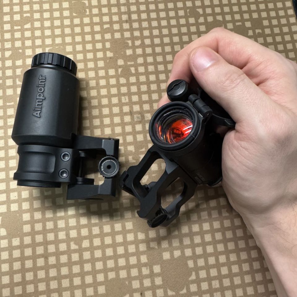 Image 3 - Aimpoint Comp M5 and 3x 