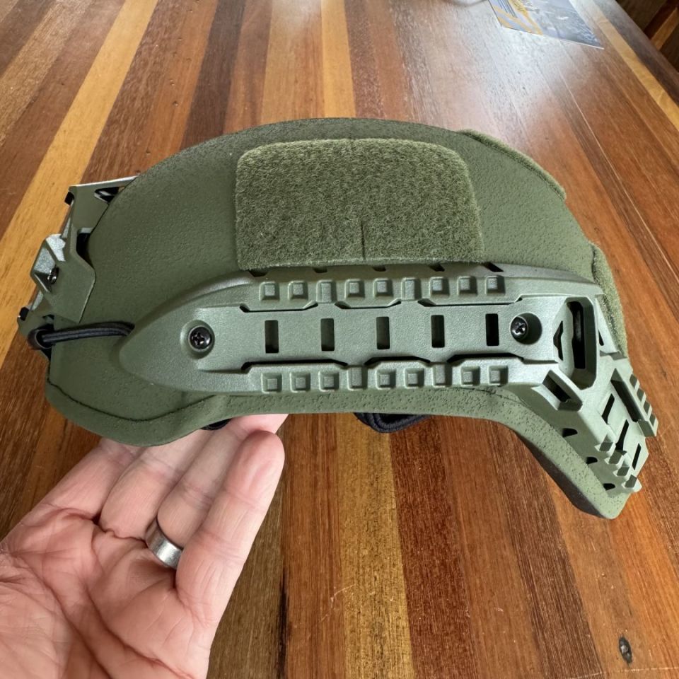 Image 1 - Avon Ceradyne F90 ULW Helmets