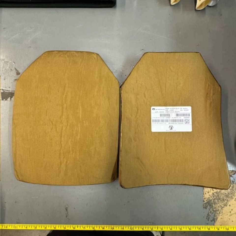 Image 1 - Ceradyne Defender 550 SA set