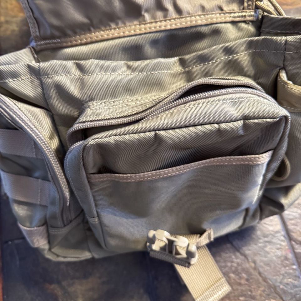 Image 2 - Maxpedition Jumbo Versipak