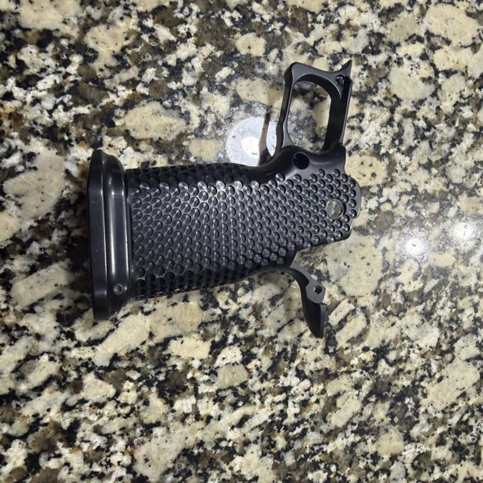 Image 4 - Masterpiece DS9 TC