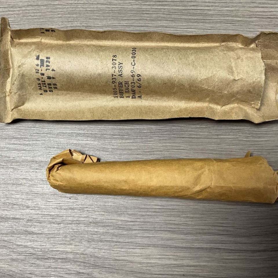 Image 2 - 1969 M16 A1 buffer NOS RARE