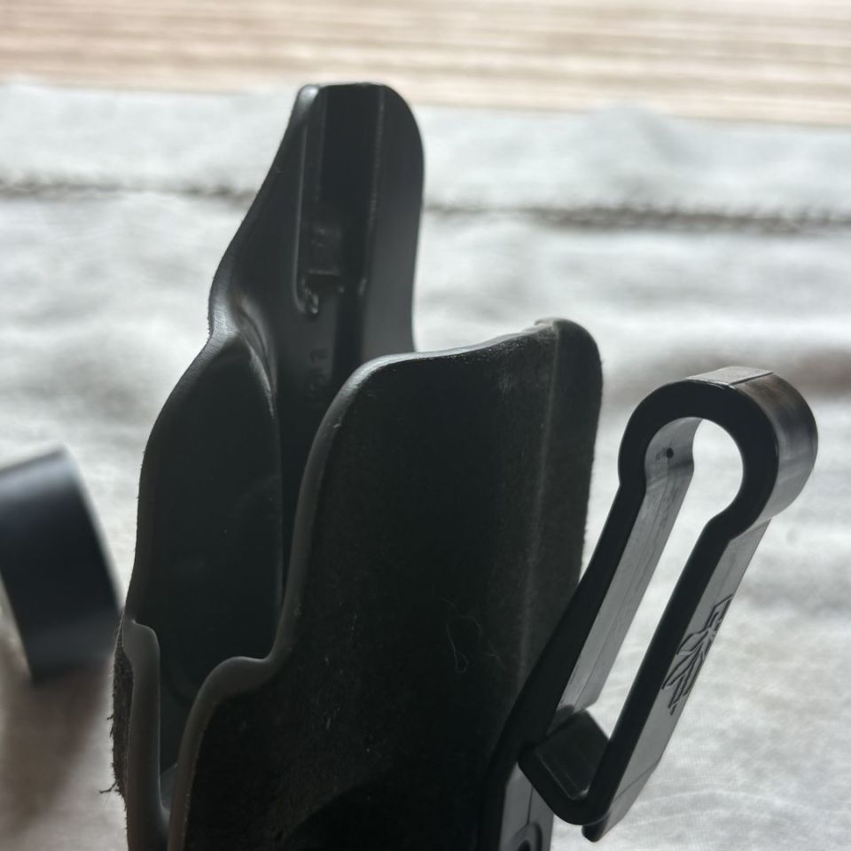 Image 3 - Glock 19/23 INCOG AWB holster