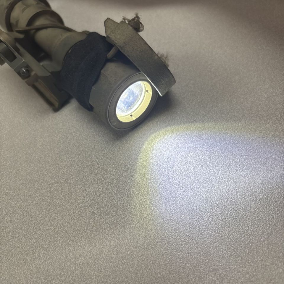 Image 4 - Surefire m952v