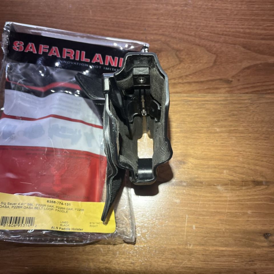 Image 2 - Safariland P226/P220 holster