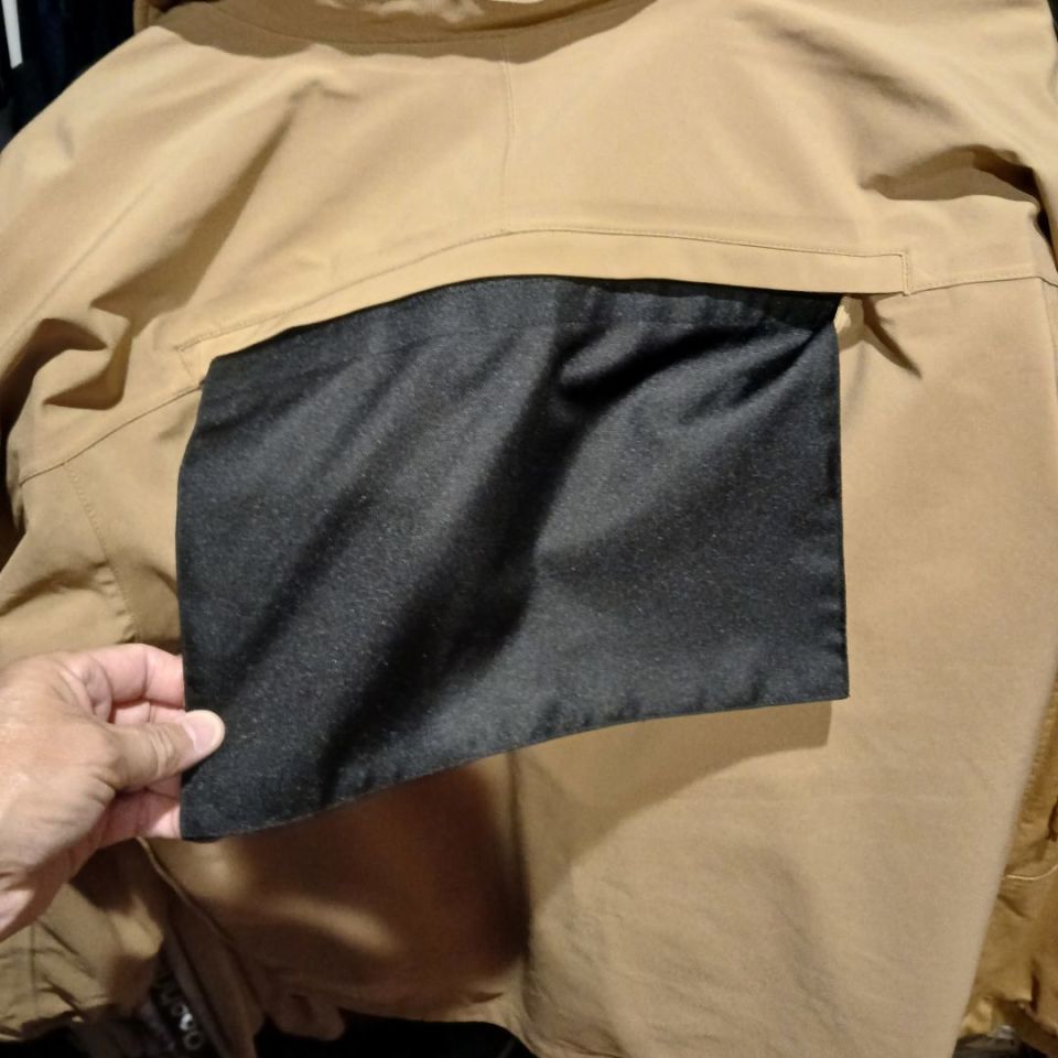 Image 4 - As new 5.11 Sabre jacket FDE