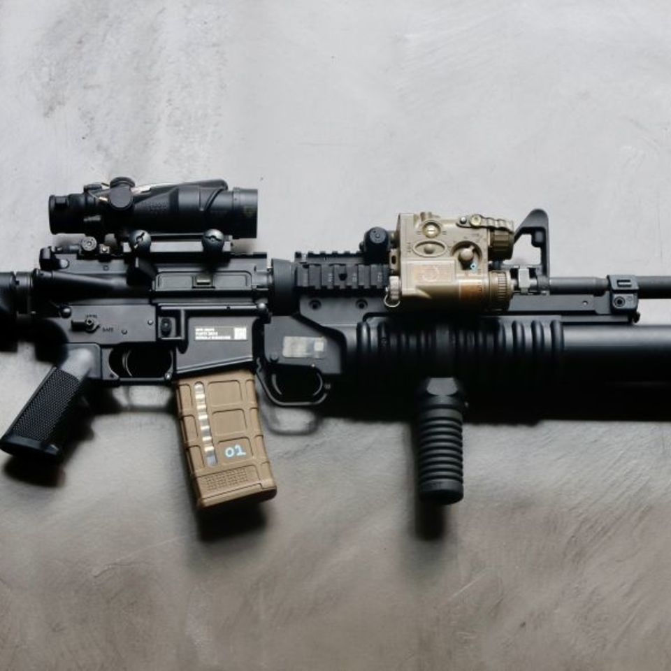 Image 1 - M4A1 + M203