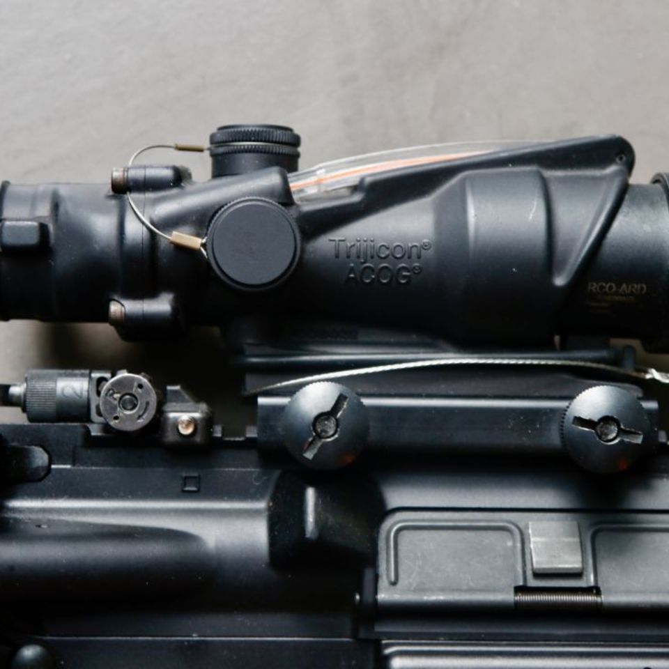 Image 4 - M4A1 + M203