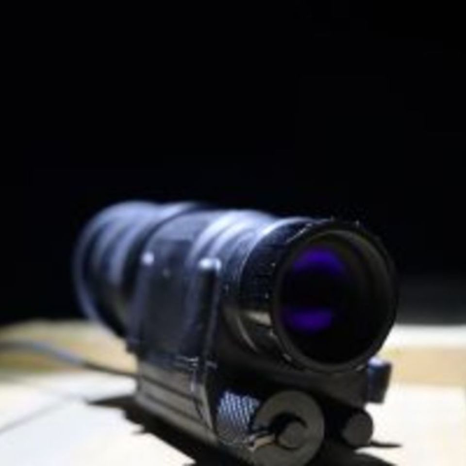 Image 3 - GP PVS14 Night Vision Mono