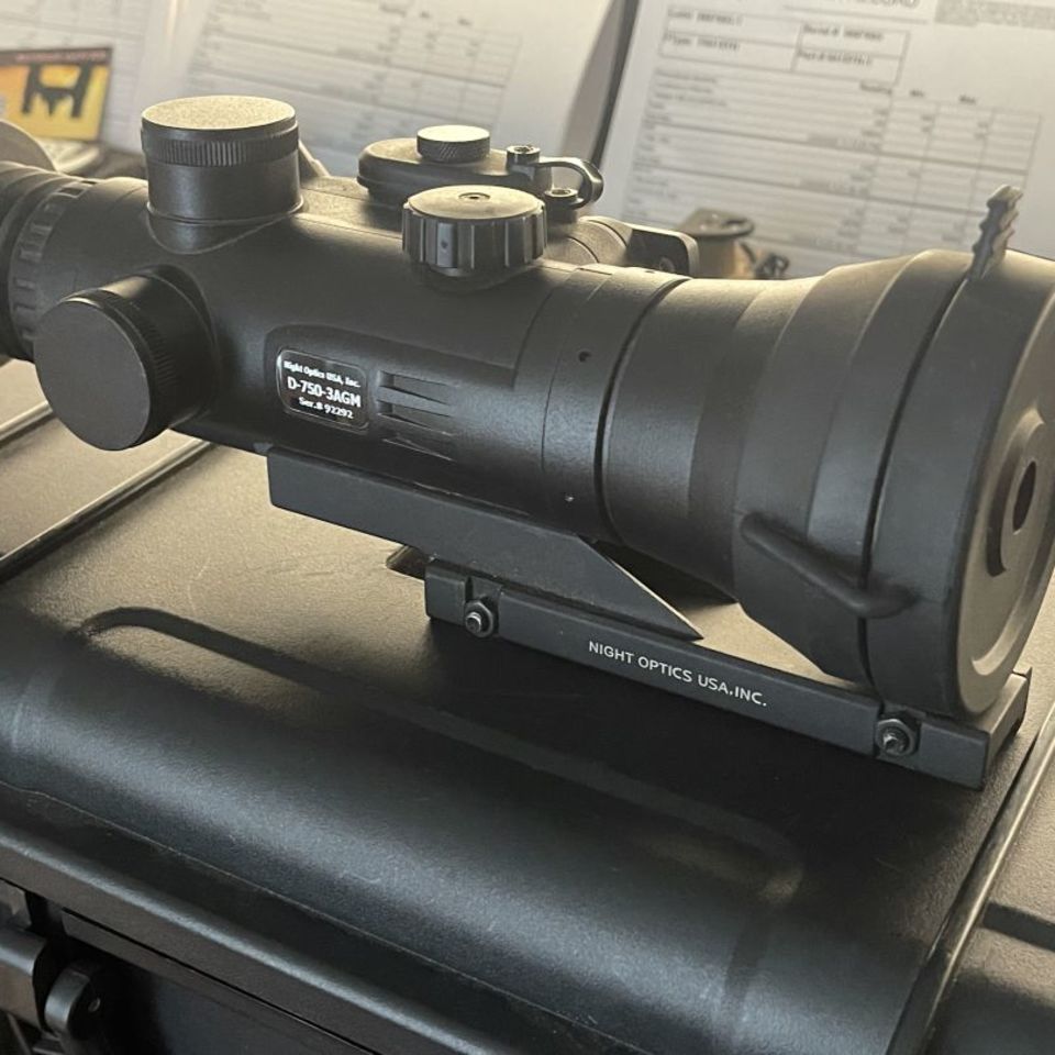 Image 4 - D750 Gen 3 nightvision scope $2500