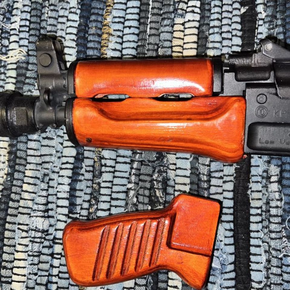 Image 2 - Sam7k combloc customs wood set