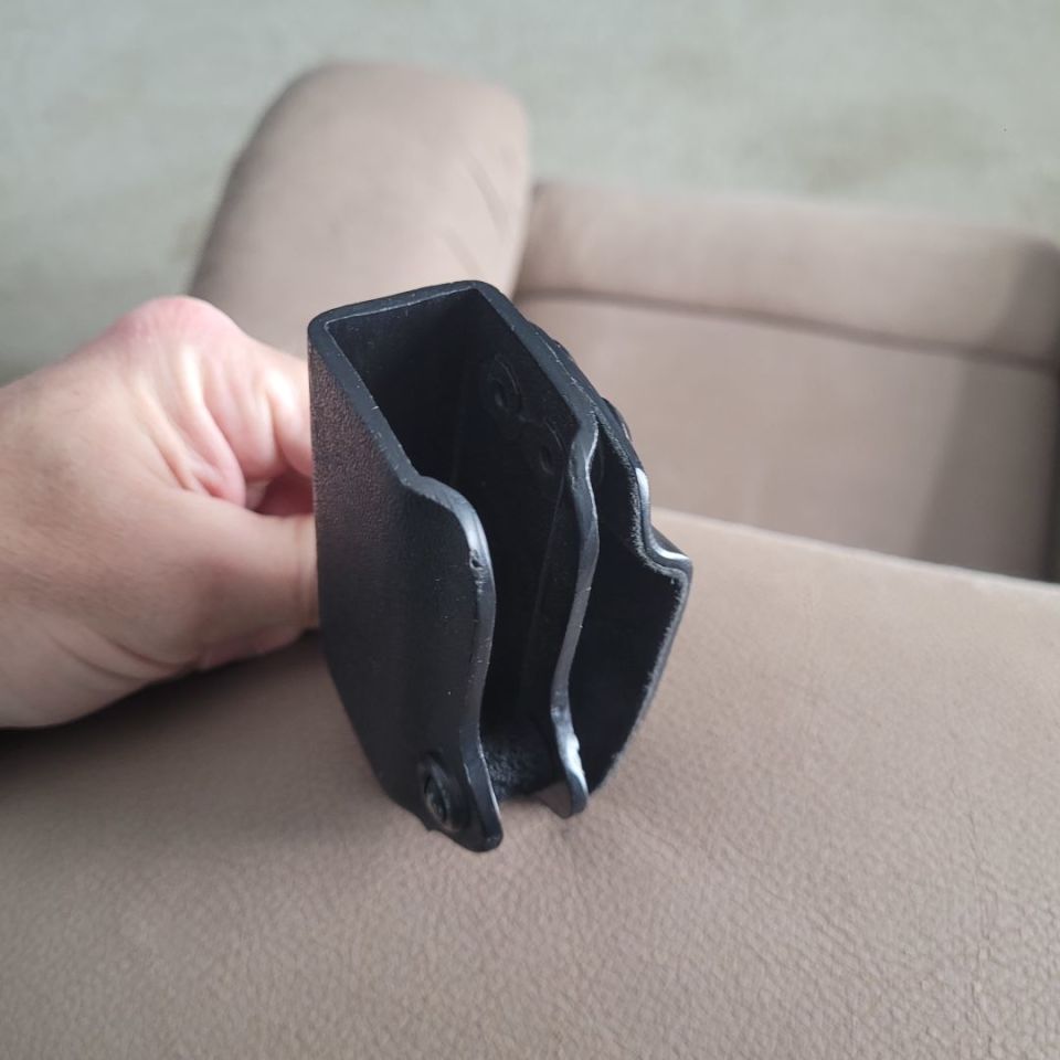 Image 1 - Left handed mag pouch