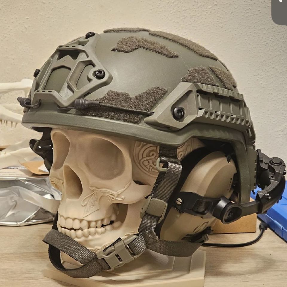 Image 5 - Skull Tactical Helmet Stand Shipped
